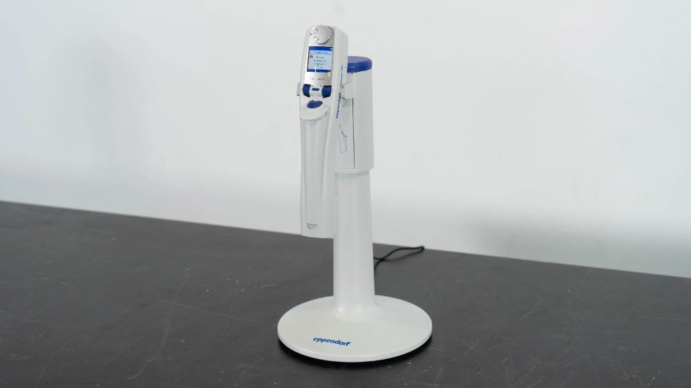 Eppendorf Repeater E3 Single Channel. Pipette Controller w/stand