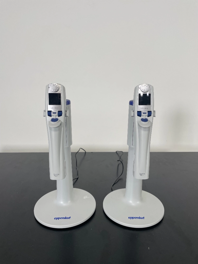 Eppendorf Repeater E3 Single Channel. Pipette Controllers Quantity 2