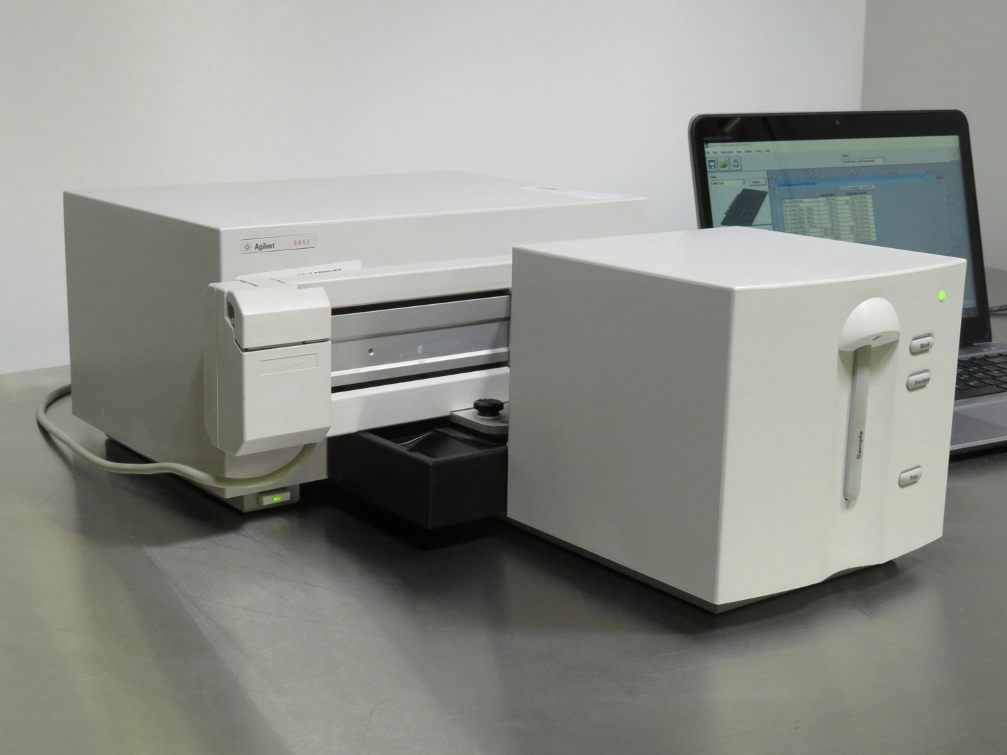 Agilent 8453 G1103A Spectrophotometer w/ G1120A Multicell Transport