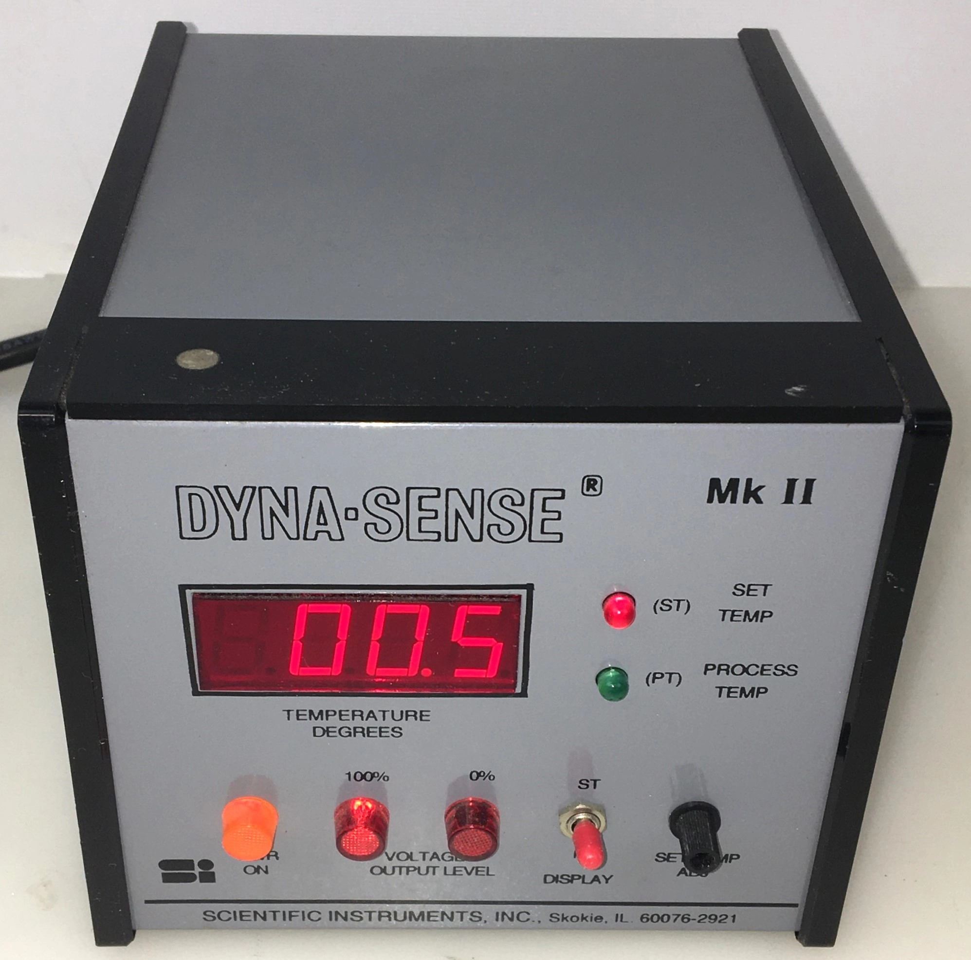 Scientific Instruments Dyna-Sense MK II Temperature Controller
