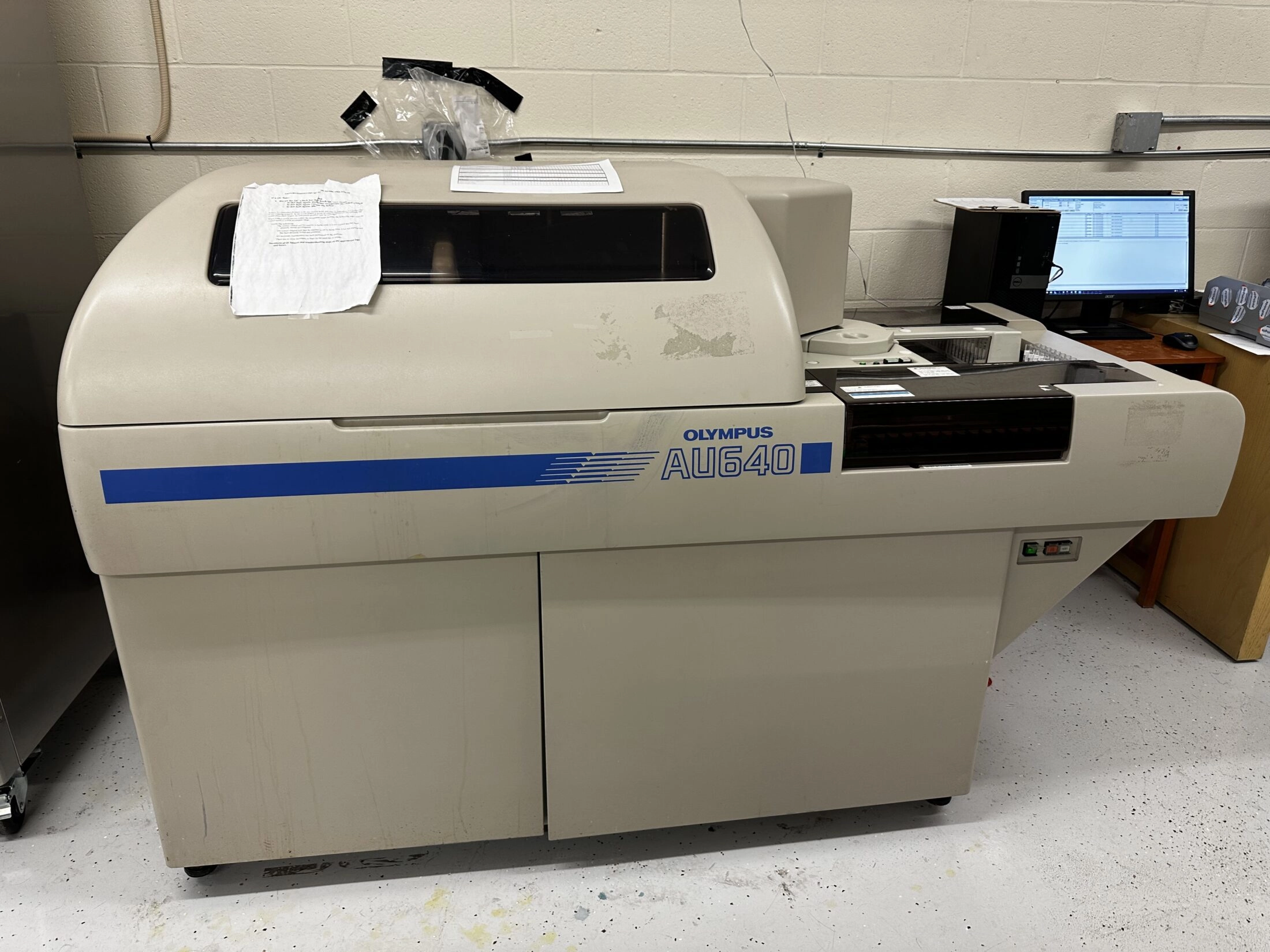 Olympus AU640 Chemistry Analyzer