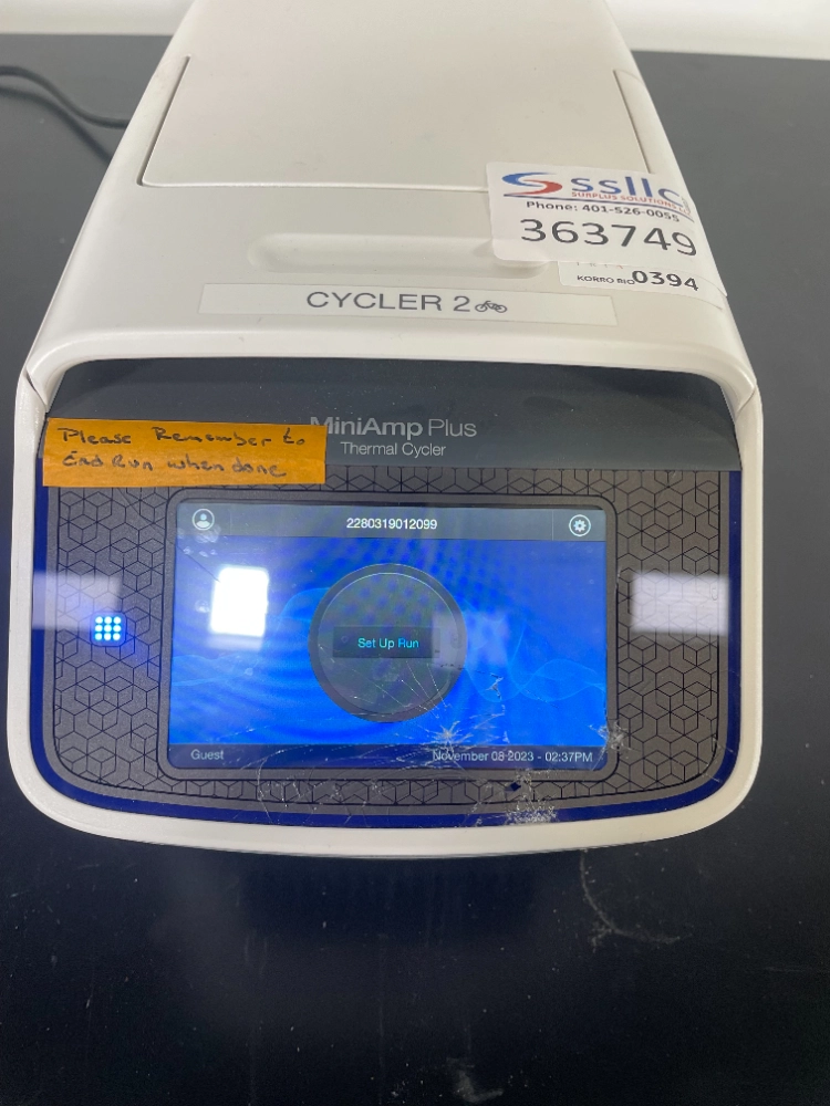 Applied Biosystems MiniAmp Plus Thermal Cycler | LabX.com