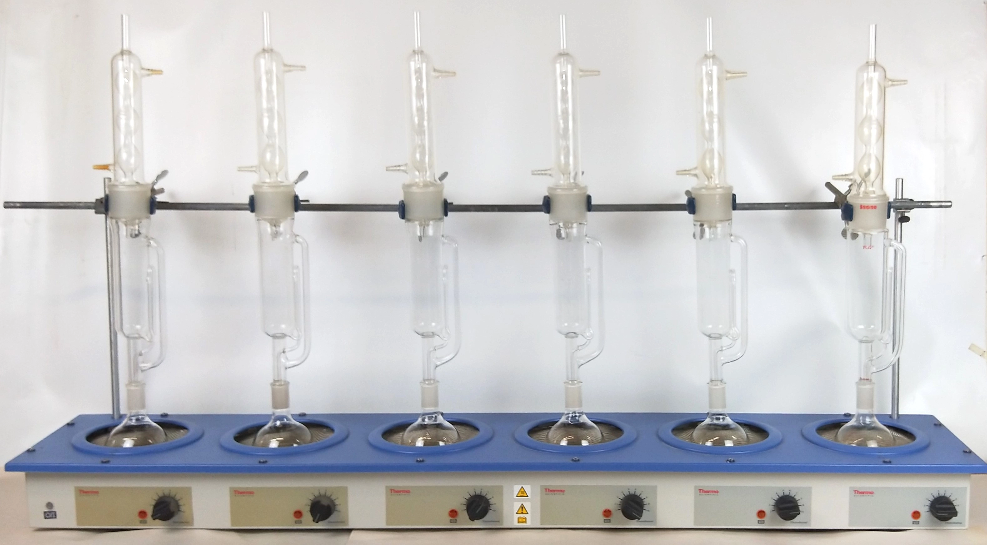 Electrothermal EME6 0500/CEBX1 Multi-Place Extraction Rack with Glassware