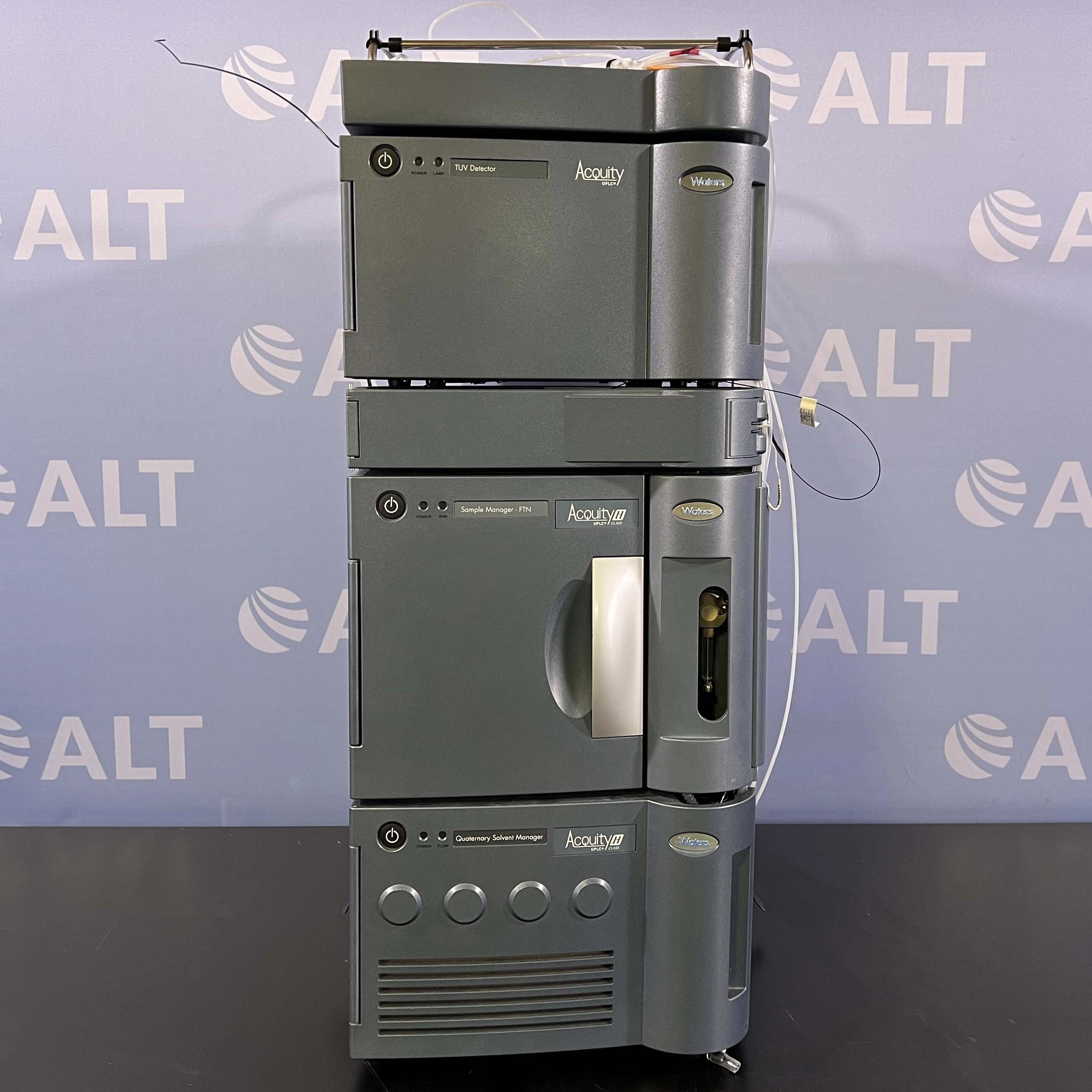 Waters Acquity UPLC System With Sample Manager-FTN, Quaternary Solvent ...
