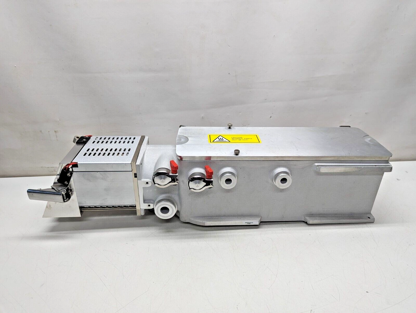 Agilent 1100 MS G1946A Vacuum Chamber Assembly VT0