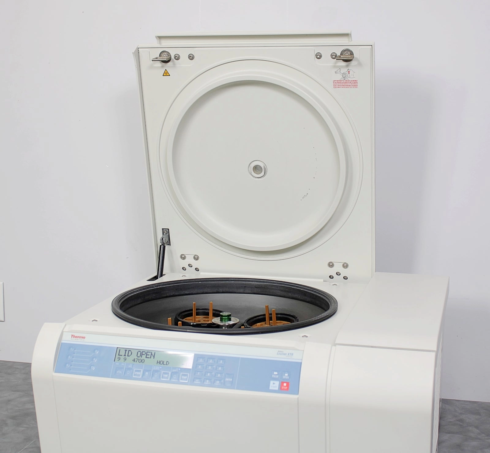 Thermo Sorvall Legend XTR Refrigerated Benchtop Centrifuge 75004521