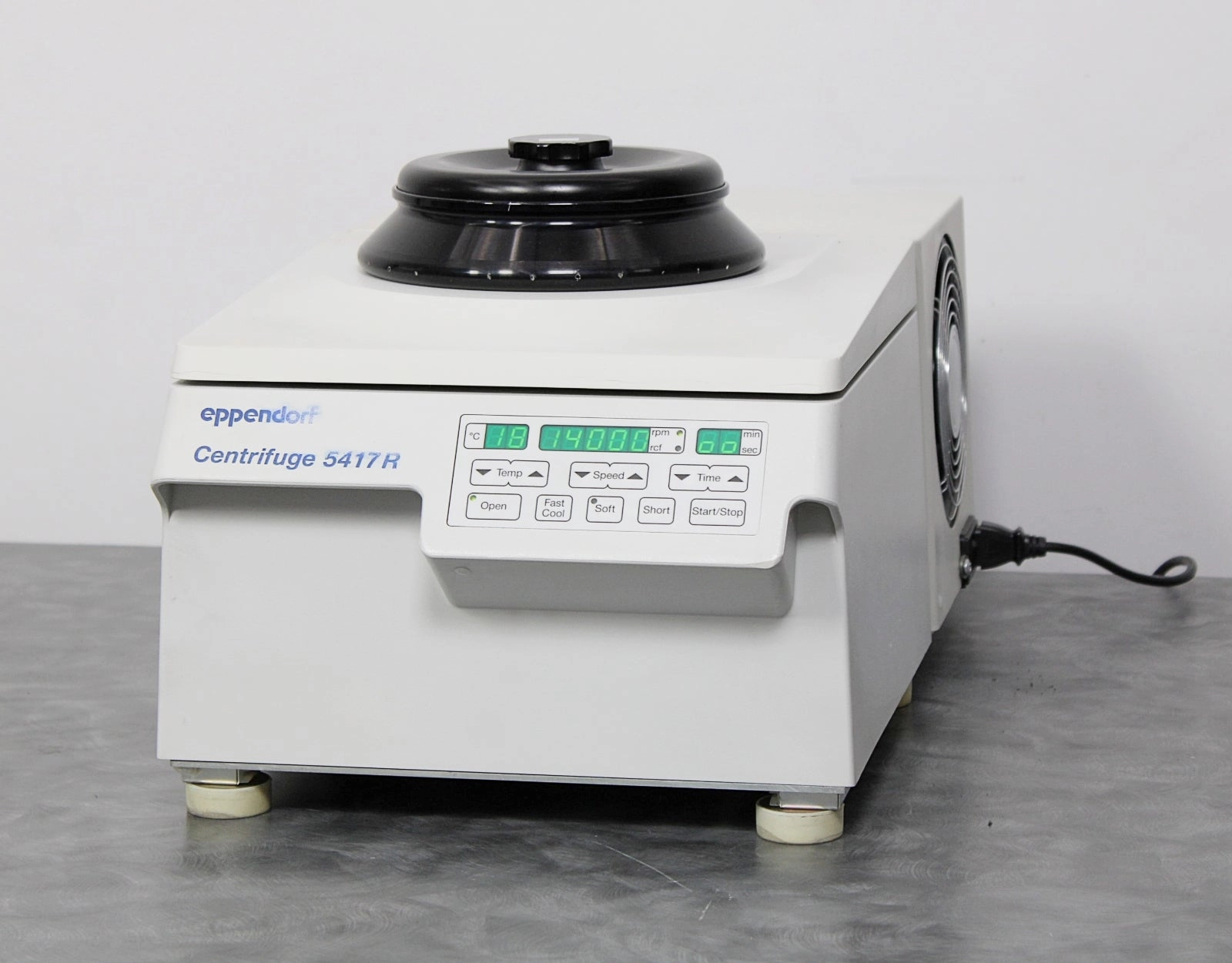 Eppendorf 5417R Refrigerated Benchtop Microcentrifuge 5407 w/ F45-30-11 Rotor