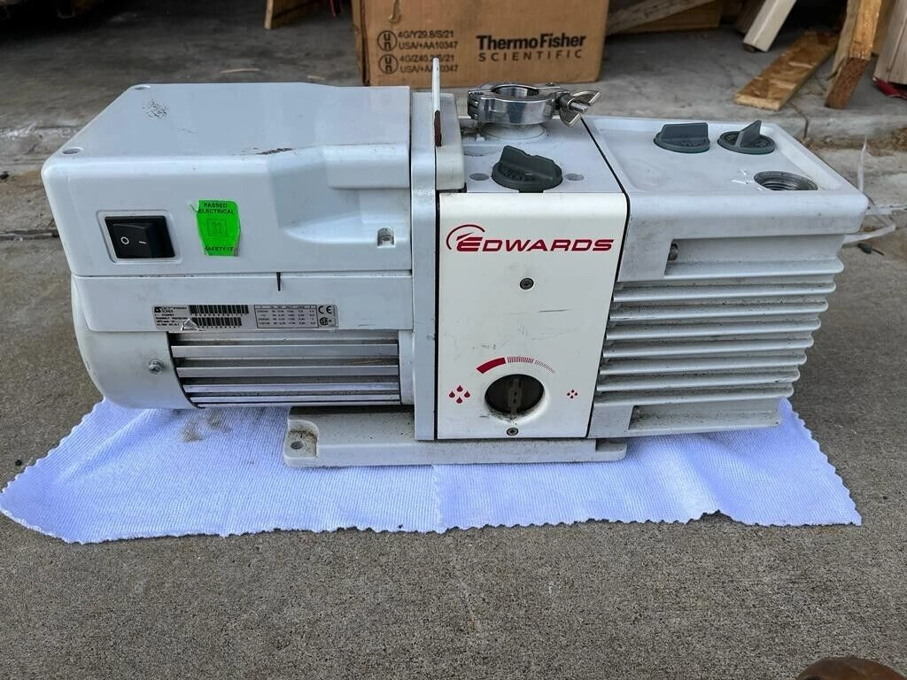 Edwards Rv8 Vacuum Pump 