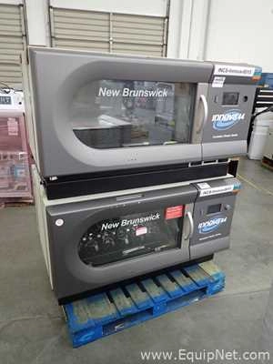 Lot 5 Listing# 977089 Lot of 2 Stacked New Brunswick Scientific Innova 44 Shaker Incubators