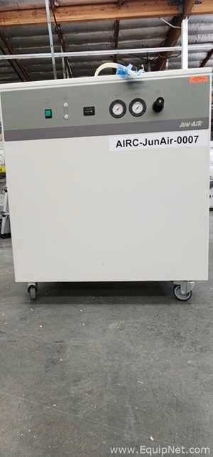 Lot 39 Listing# 980590 Jun Air 2xOF1202 40MQ6 Oil Less Rocking Piston Compressor