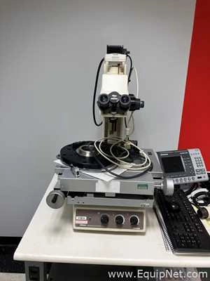 Leica DM4000 Microscope