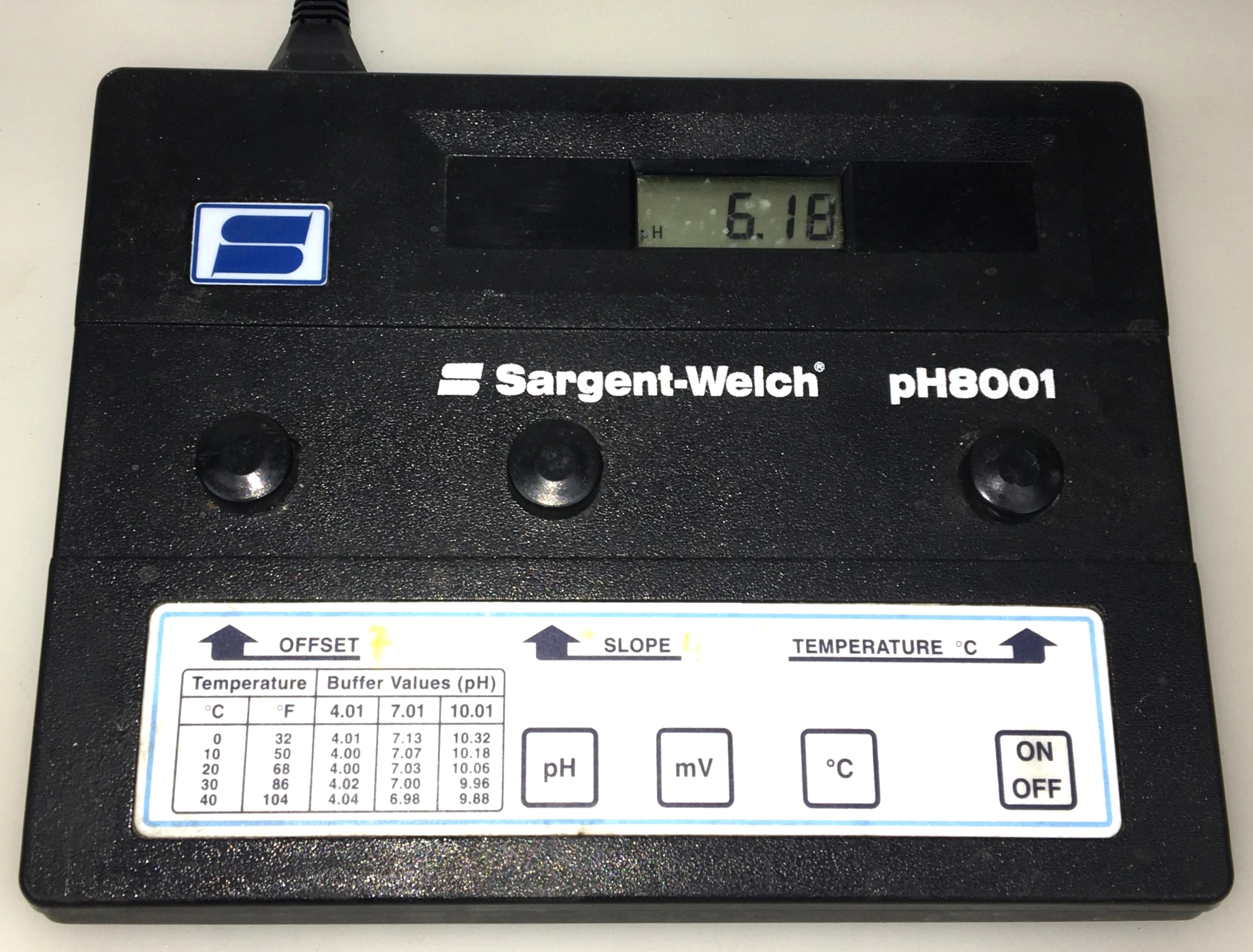 Sargent-Welch PH8001 pH Meter with New pH Electrode