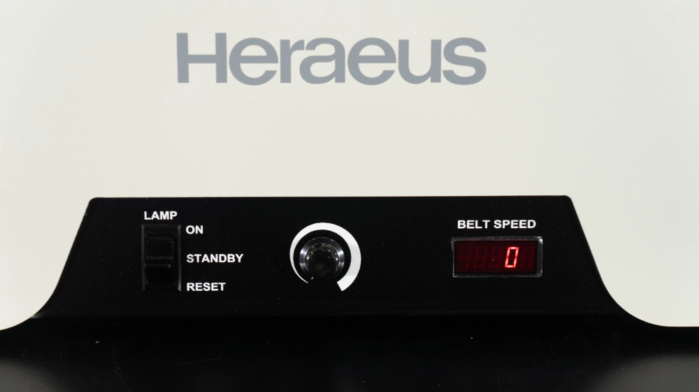 Heraeus LC6B Benchtop Conveyor