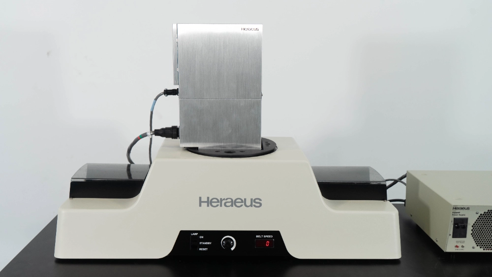 Heraeus LC6B Benchtop Conveyor