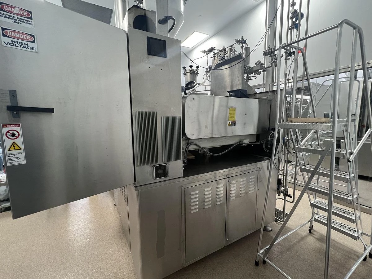 Weiler 640 SVP Blow-Fill-Seal Machine