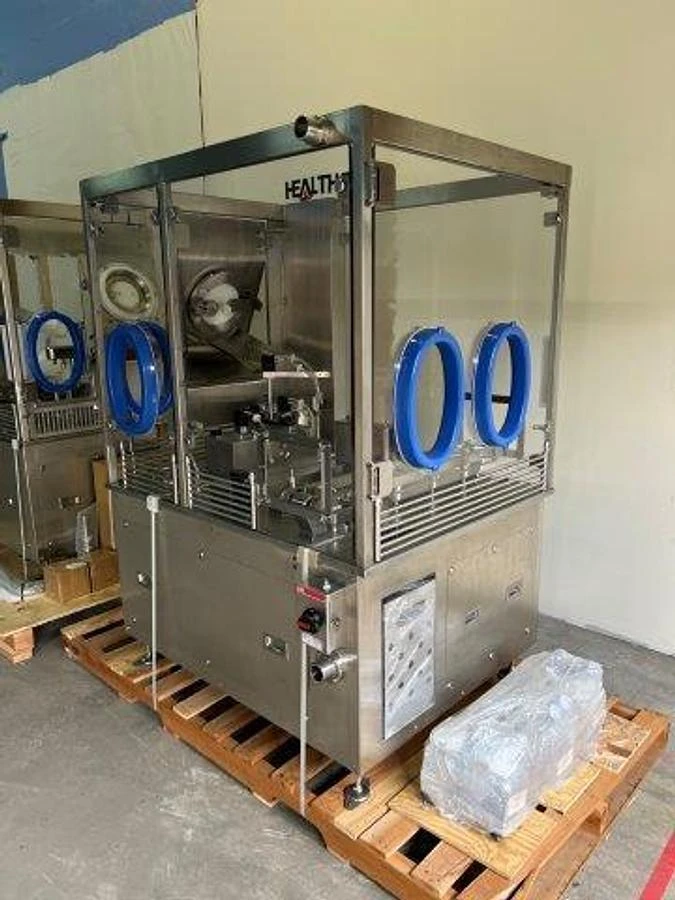 Unused AST GENiSYS R20 Multi-Format Aseptic Filling &amp; Closing System