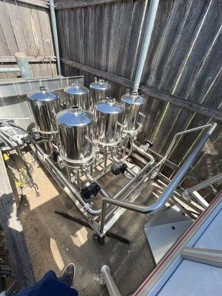 Filtration Skid with 6 Hans Pederson Stainless Steel Filter HousingsWater Purification &amp; Sterilization
