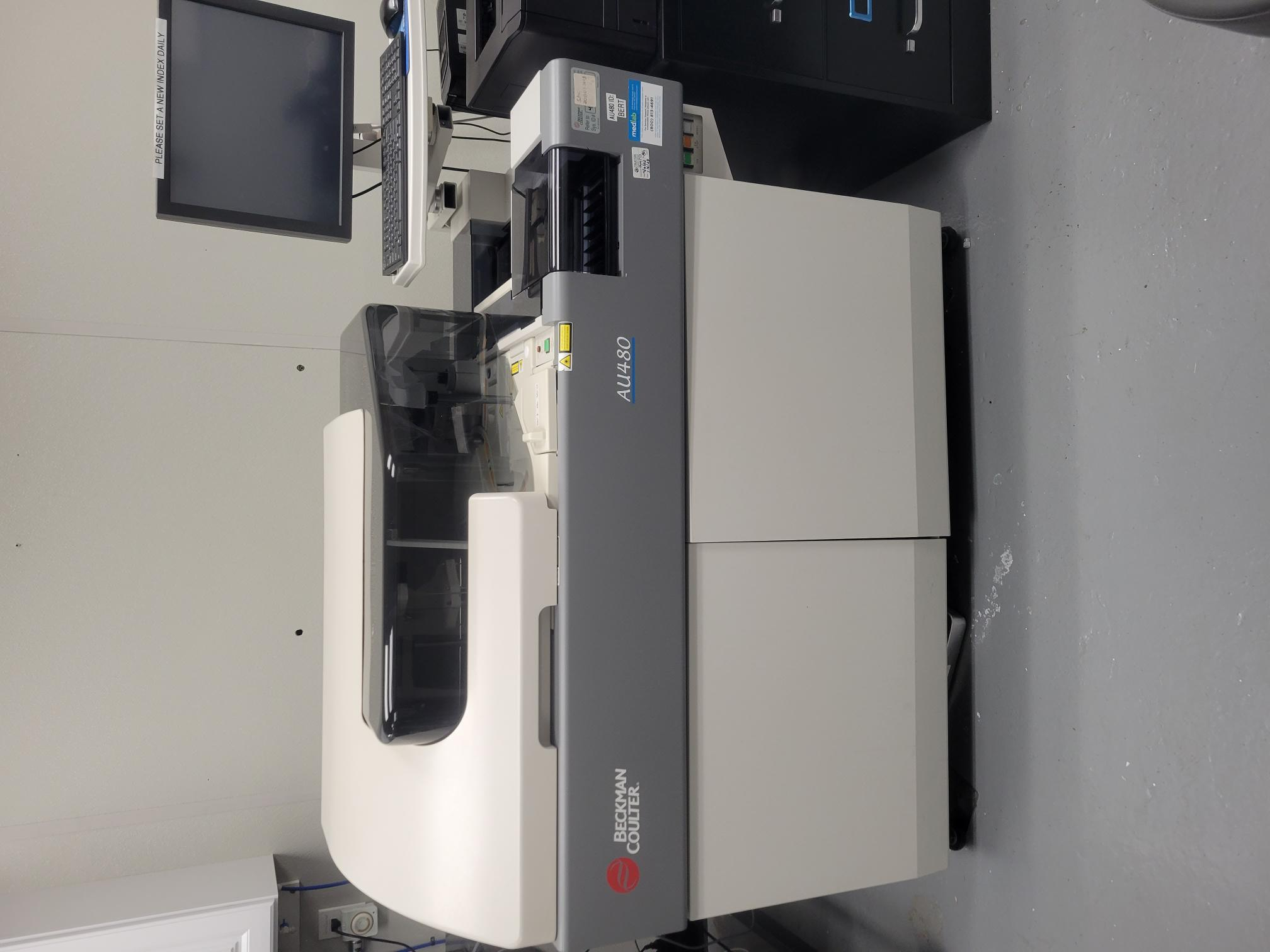 Beckman Coulter AU480 in Excellent condition