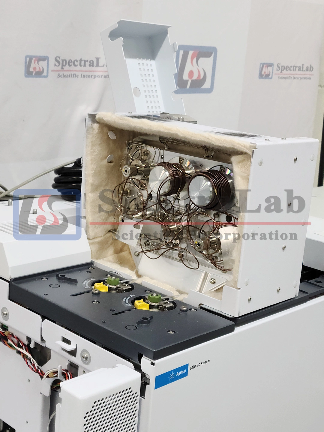 New in Opened Original Package Agilent 8890 GC with Large Valve