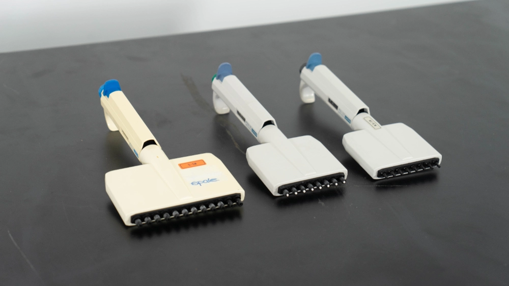 BioHit ProLine Multichannel Pipettes Quantity 3
