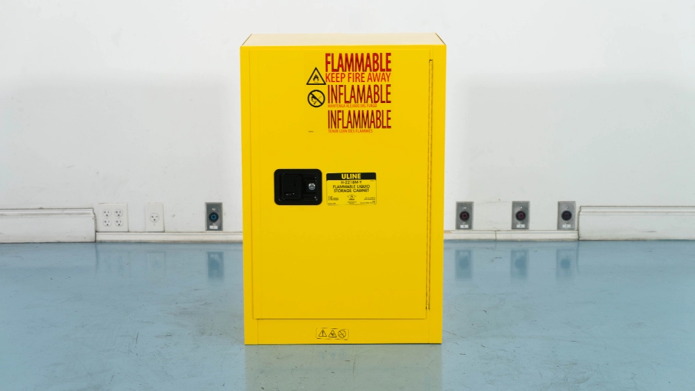 Uline 12 Gal Flammable Liquid Storage Cabinet