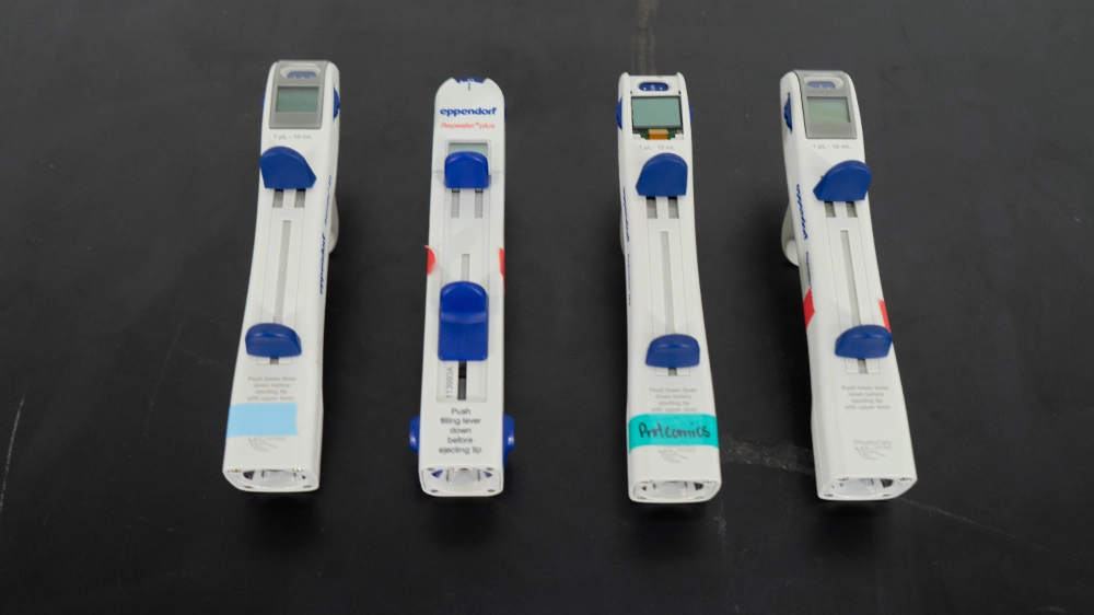 Eppendorf Repeater M4 Single Channel Pipette Controllers Quantity 4