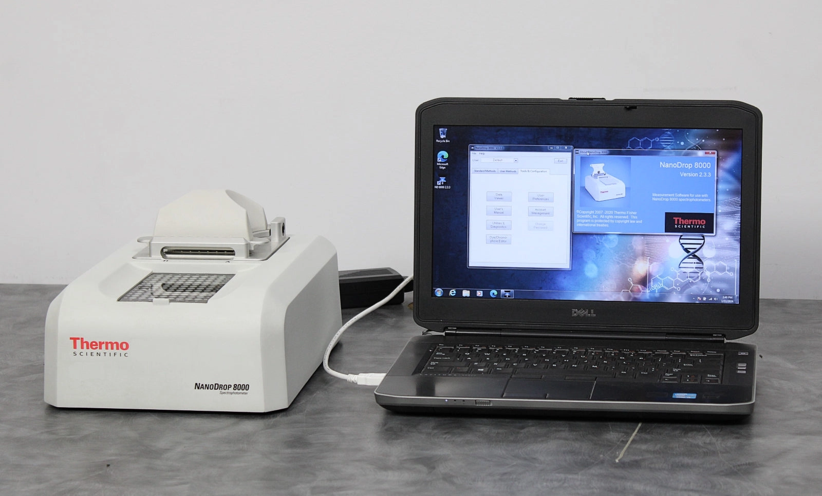 Thermo Scientific NanoDrop 8000 UV-Vis Spectrophotometer w/ Laptop &amp; Software