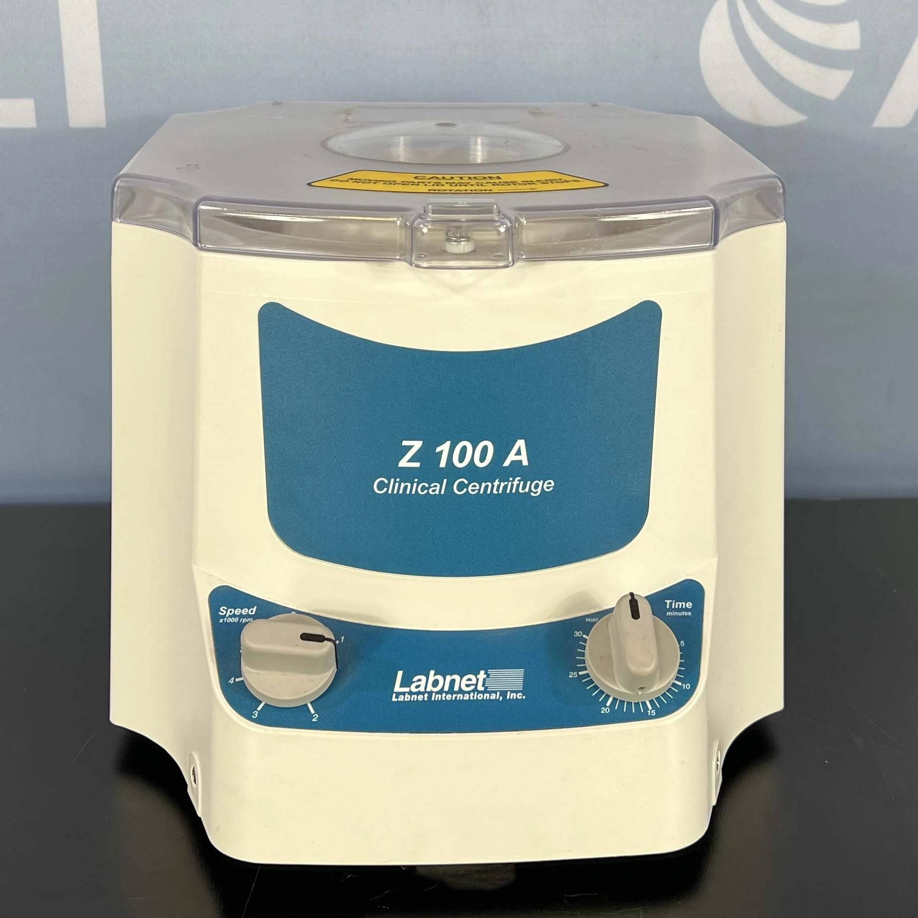 Labnet Z100-A Clinical Centrifuge