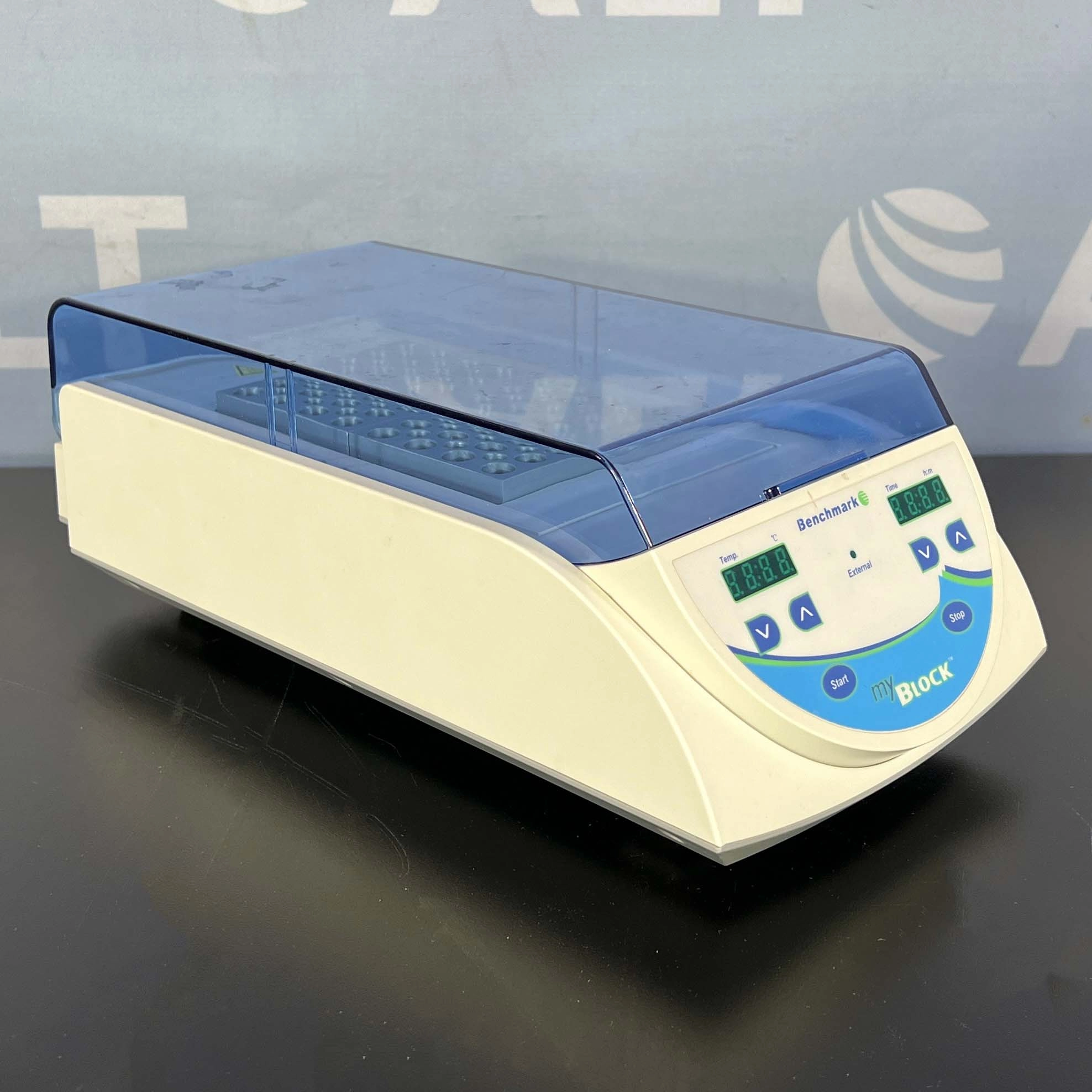 Benchmark Scientific  MyBlock Dry Bath Incubator, Model BSH5000