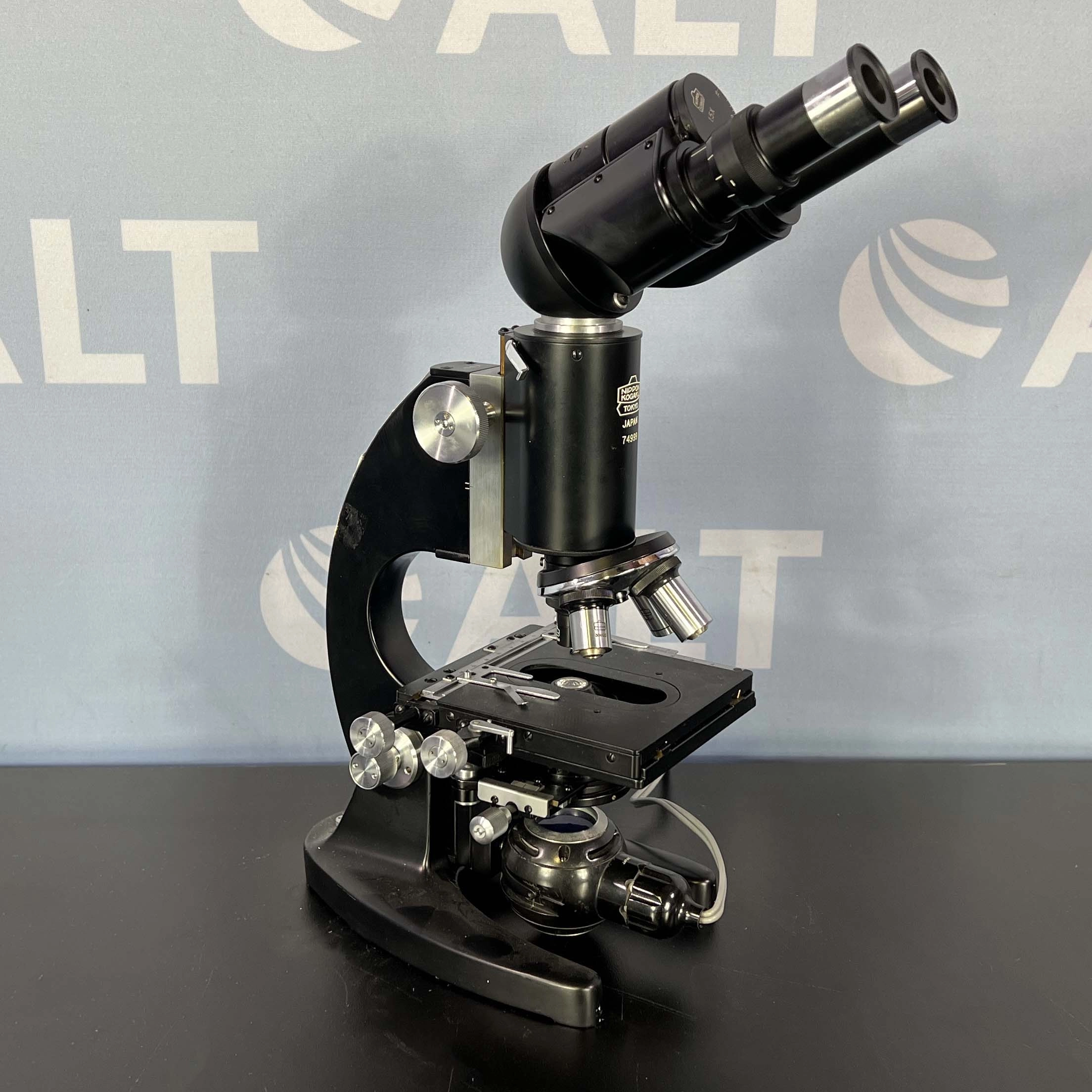 Nikon  Oil Immersion Binocular Microscope