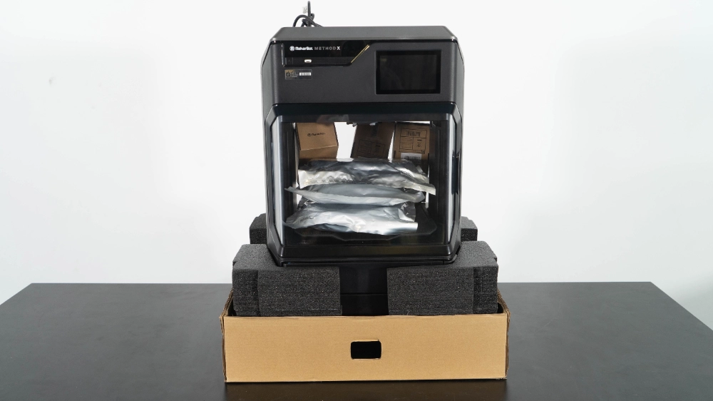 Unused Makerbot Method X 3D Printer - Carbon Fiber Edition