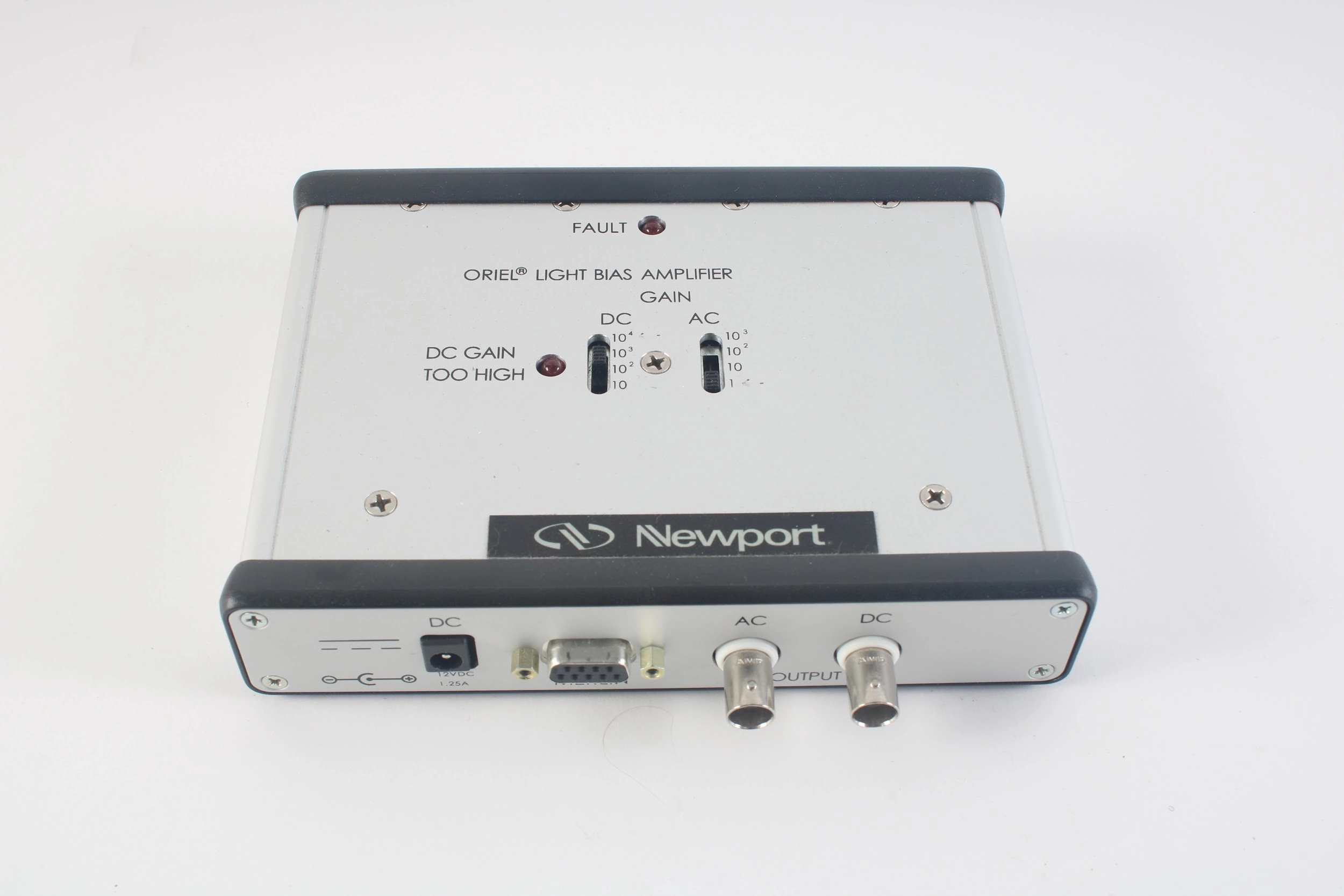 Newport 70714 Oriel Light Sample Bias Amplifier 4 Hz - 5900 Hz