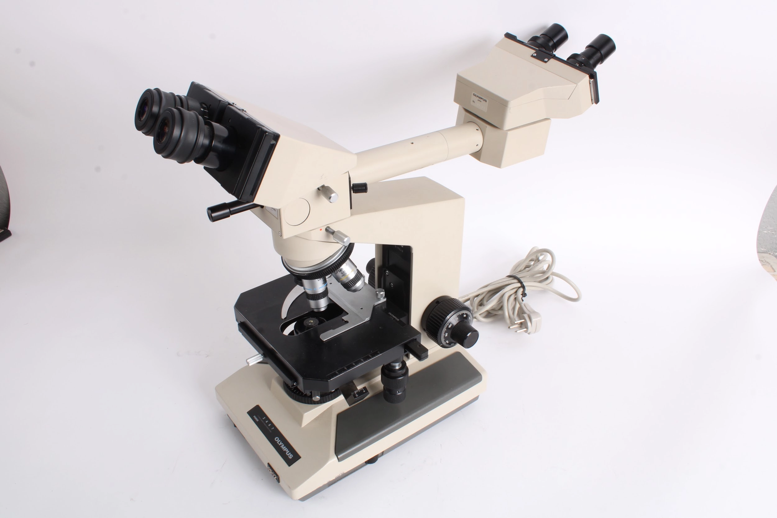 Olympus BH-2 Microscope W/ 4x Objectives, AC Power Cord, Student Viewer