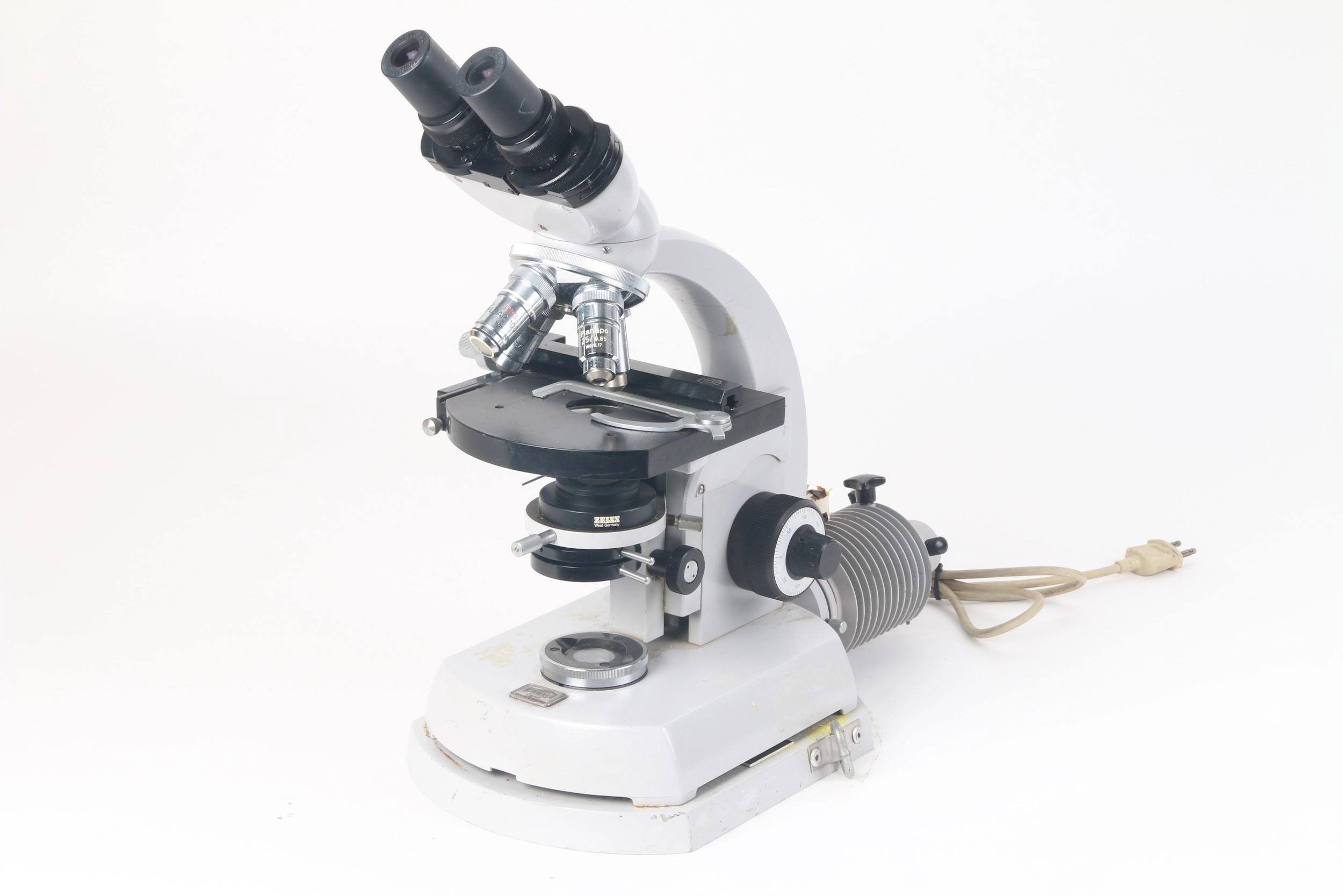 Carl Zeiss 4762407 Microscope With Lens + 4x Objectives NEOFLUAR PH3 Planapo