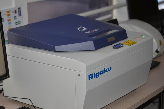 Rigaku xrf plus vacuum pump