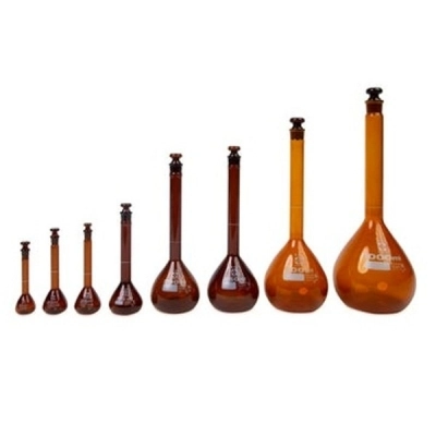 Veegee Scientific 50mL Sibata Volumetric Flasks, Glass Stopper, Amber (Pack of 4) 2307A-50