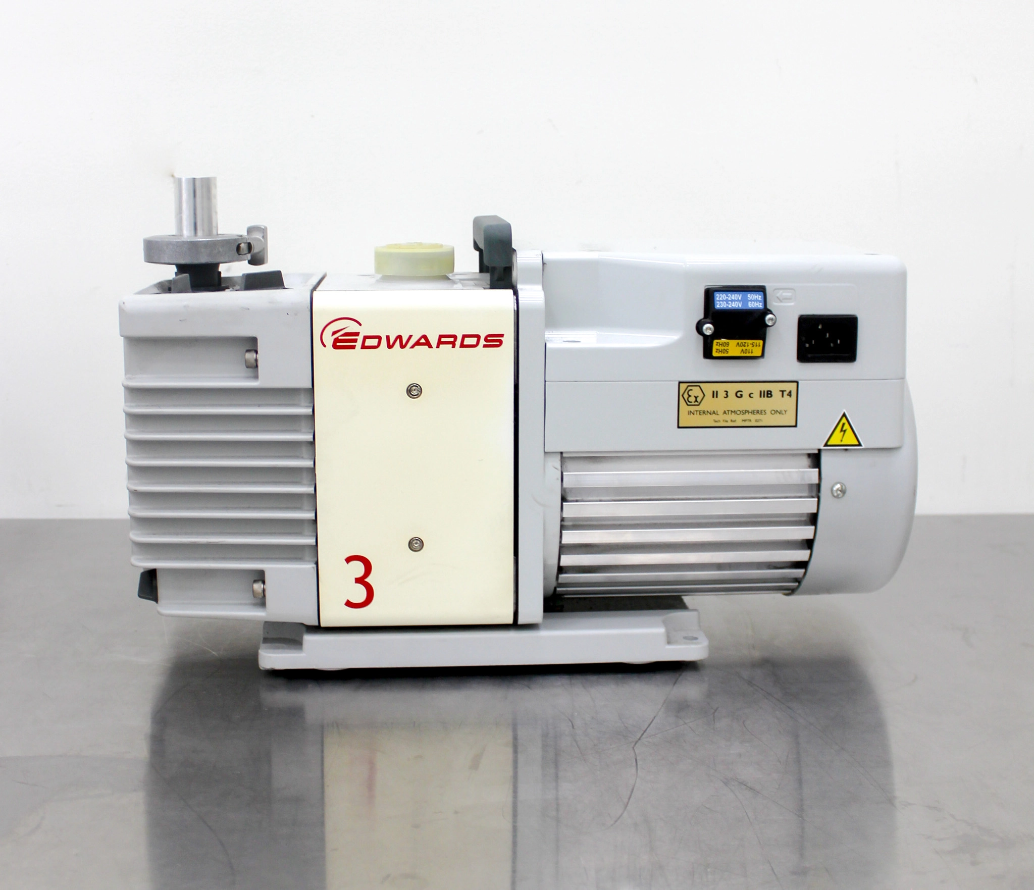 Edwards 3 Model RV3 Rotary Vane Vacuum Pump A65201903 - 3376432
