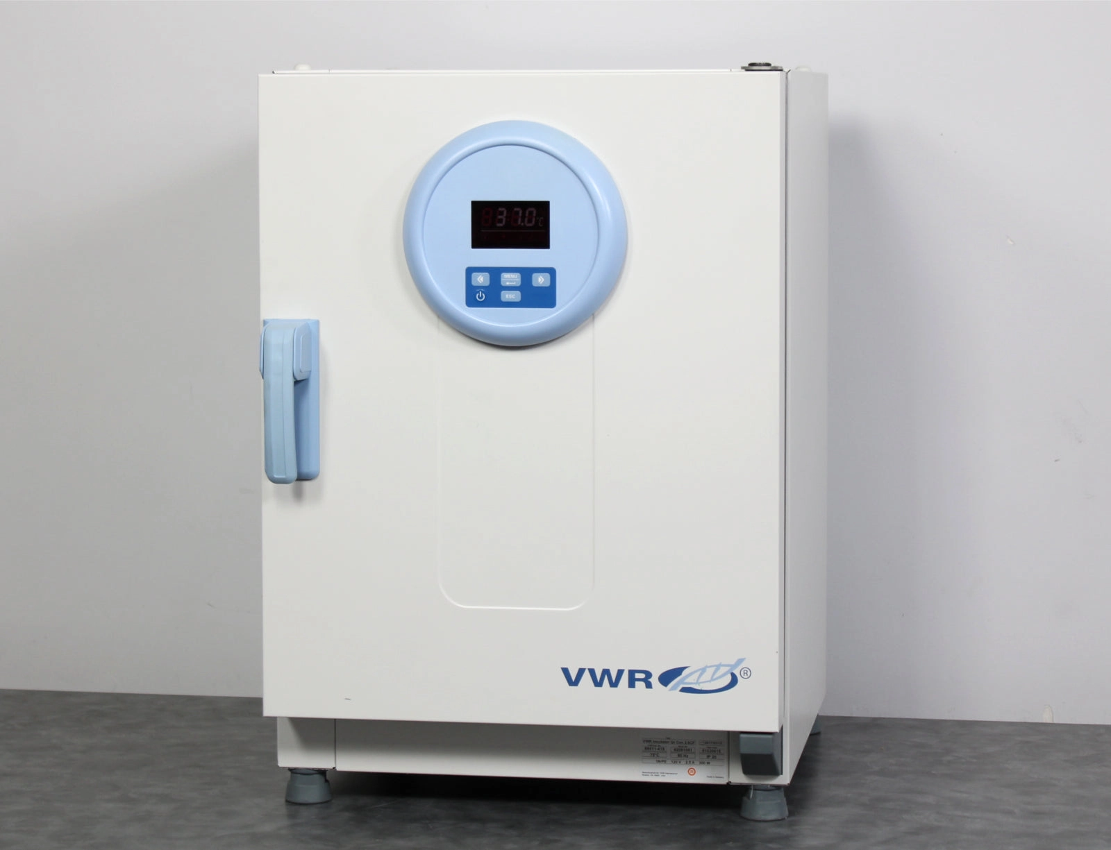 Thermo VWR Gravity Convection Incubator Gr Con 2.6CF 75L 89511-418 w/ 2 Shelves