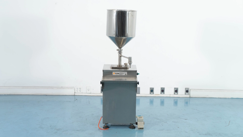 WuXi YK Automation Technology Uguent Liquid Filling Machine