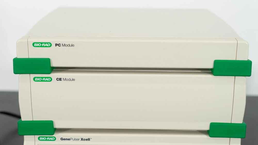 BioRad Gene Pulser Xcell Electroporation System