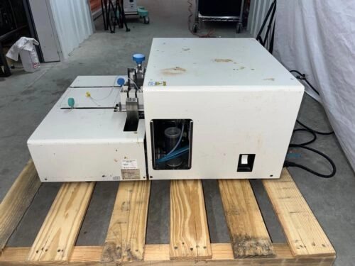 Shimadzu SSM-5000A Laboratory Solid Sample Module | LabX.com