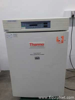 Thermo Scientific Forma Series II 3110 Water Jacketed CO2 Incubator
