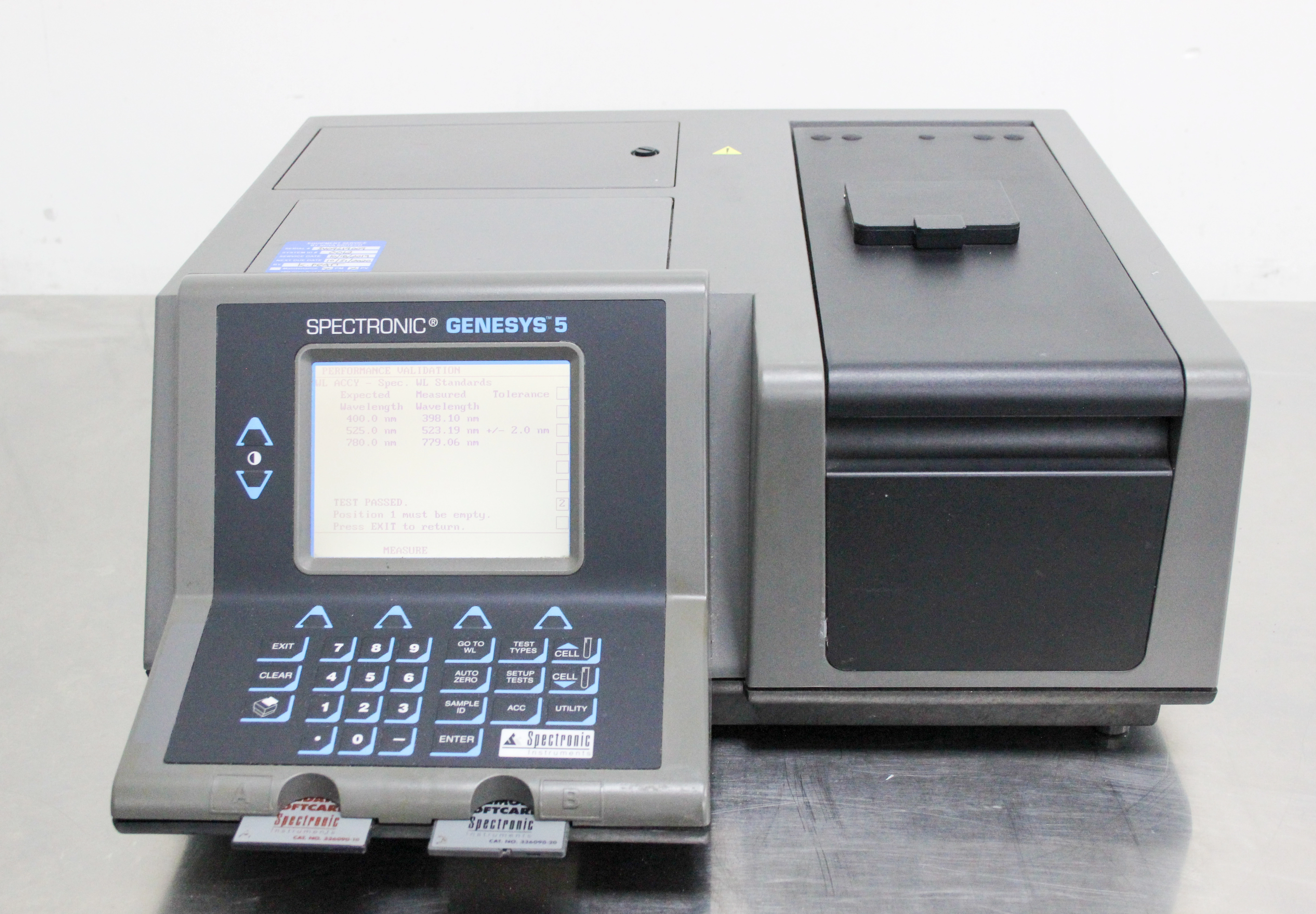 Spectronic Genesys 5 UV/Visible Spectrophotometer CAT# 336001 - 3374026