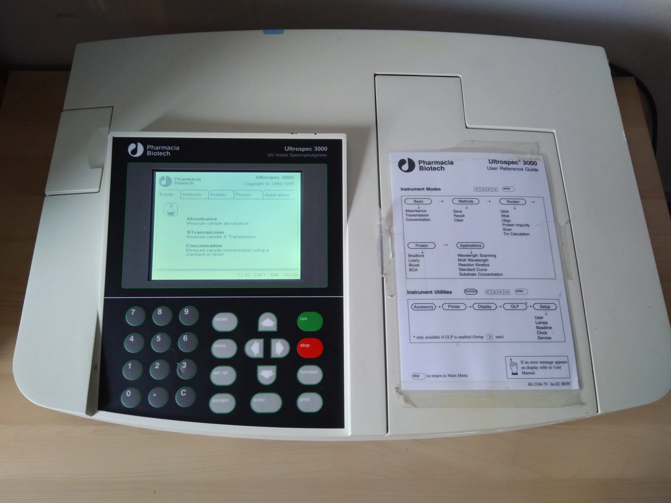 Pharmacia Ultrospec 3000 UV-VIS Scanning Spectrophotometer