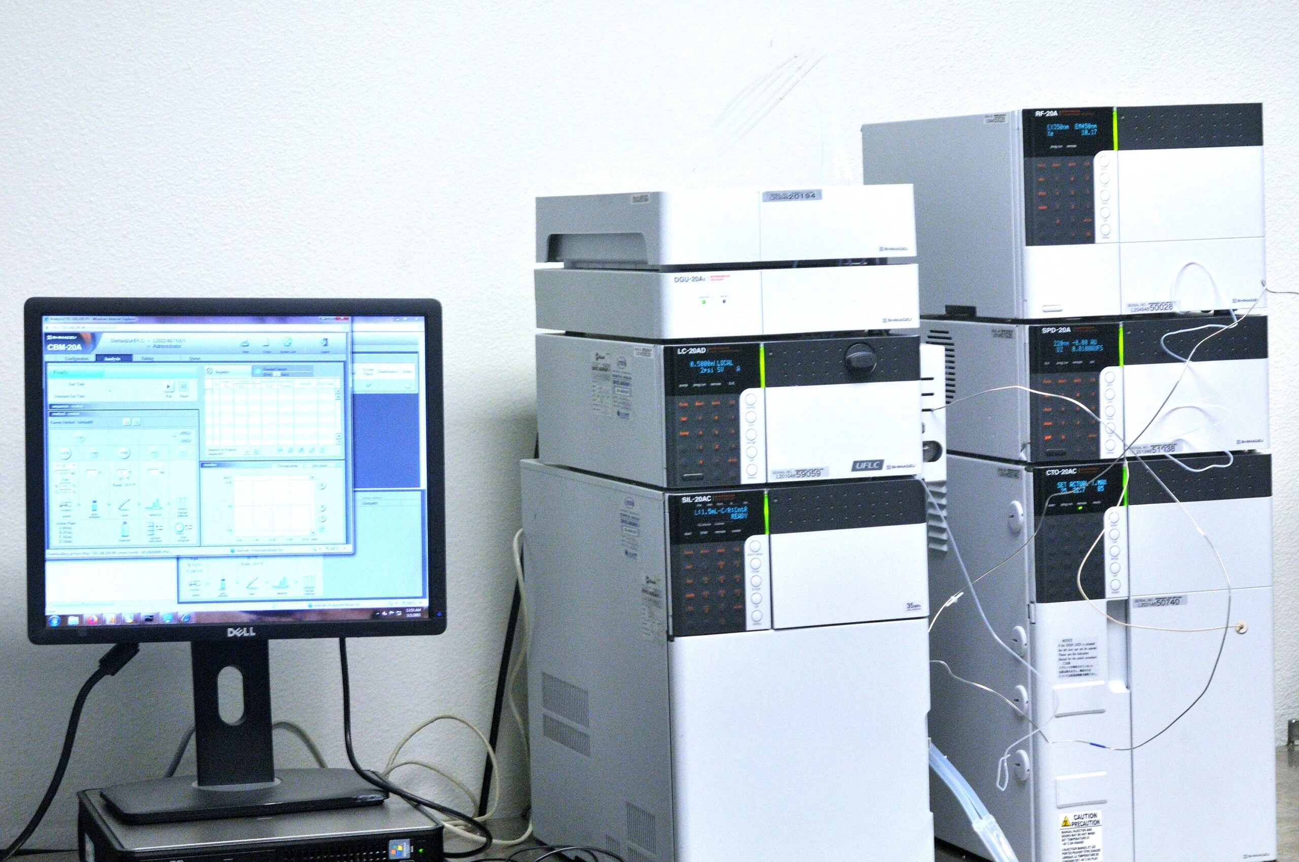 Shimadzu Prominence 20 HPLC UFLC System Including Software