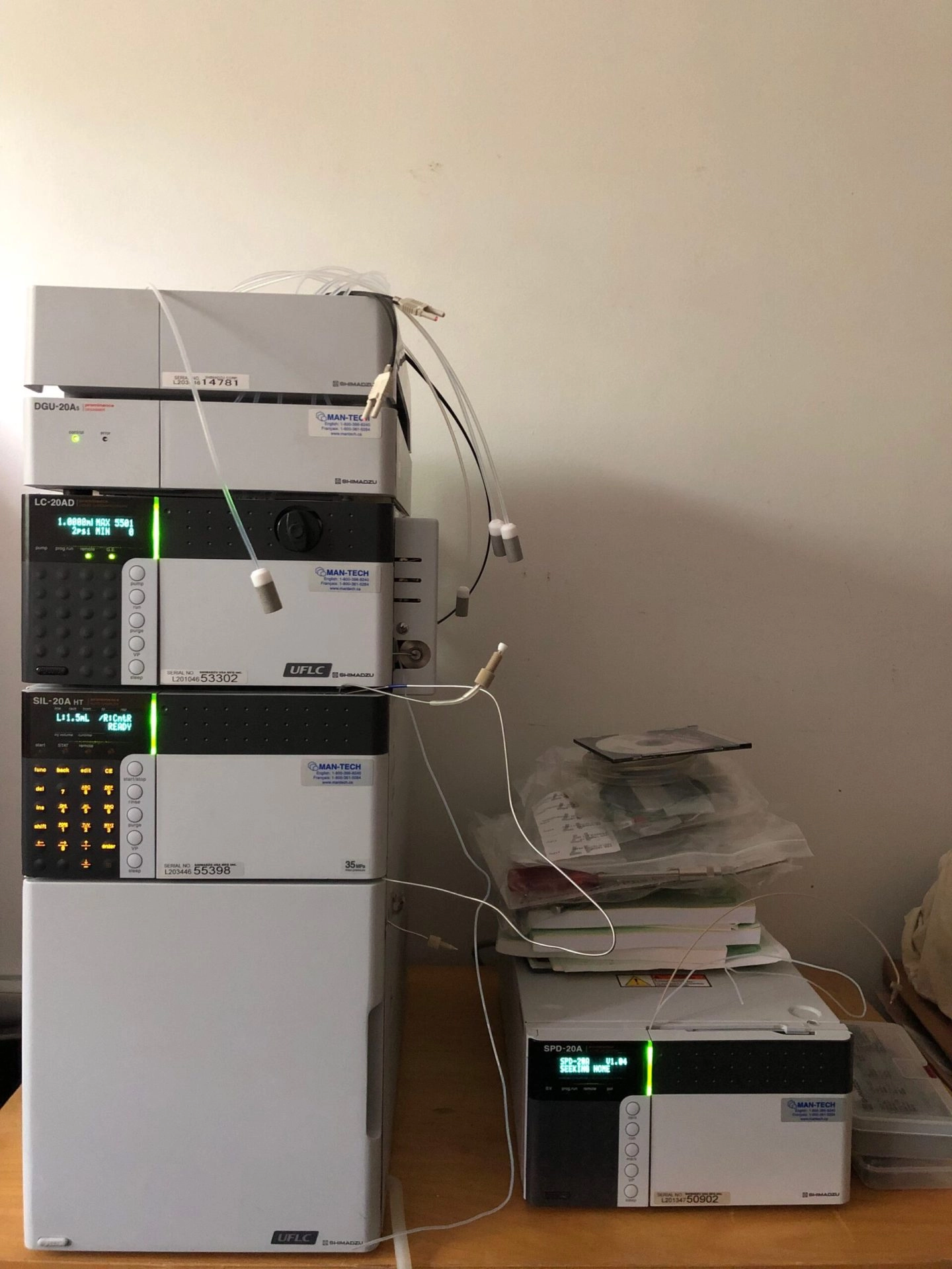 Shimadzu Prominence 20 HPLC System Including Software and Spare 