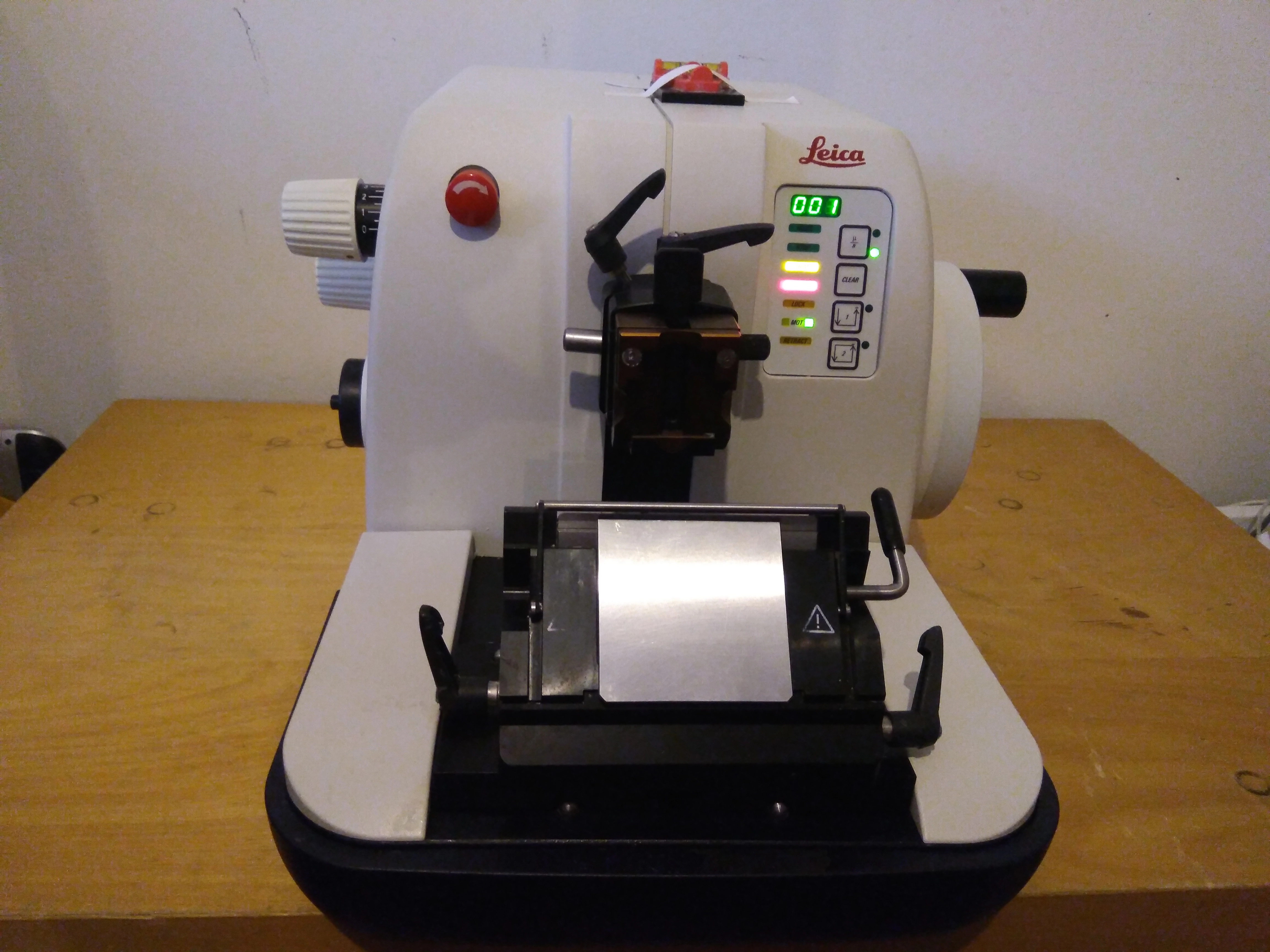 Leica RM 2155 Rotary Automated Microtome with Controller