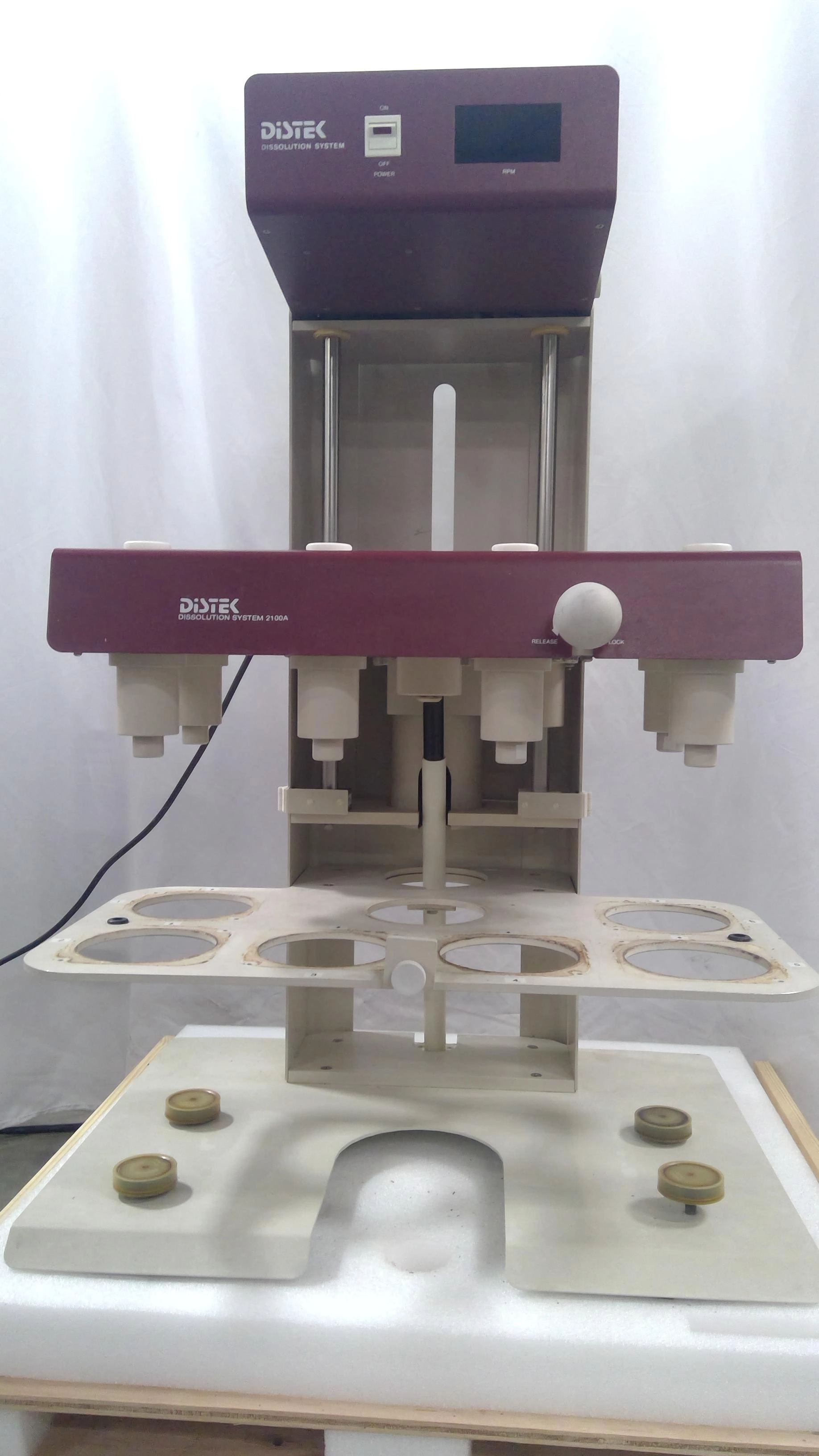 Distek Model 2100A Dissolution Test System - BB3362742