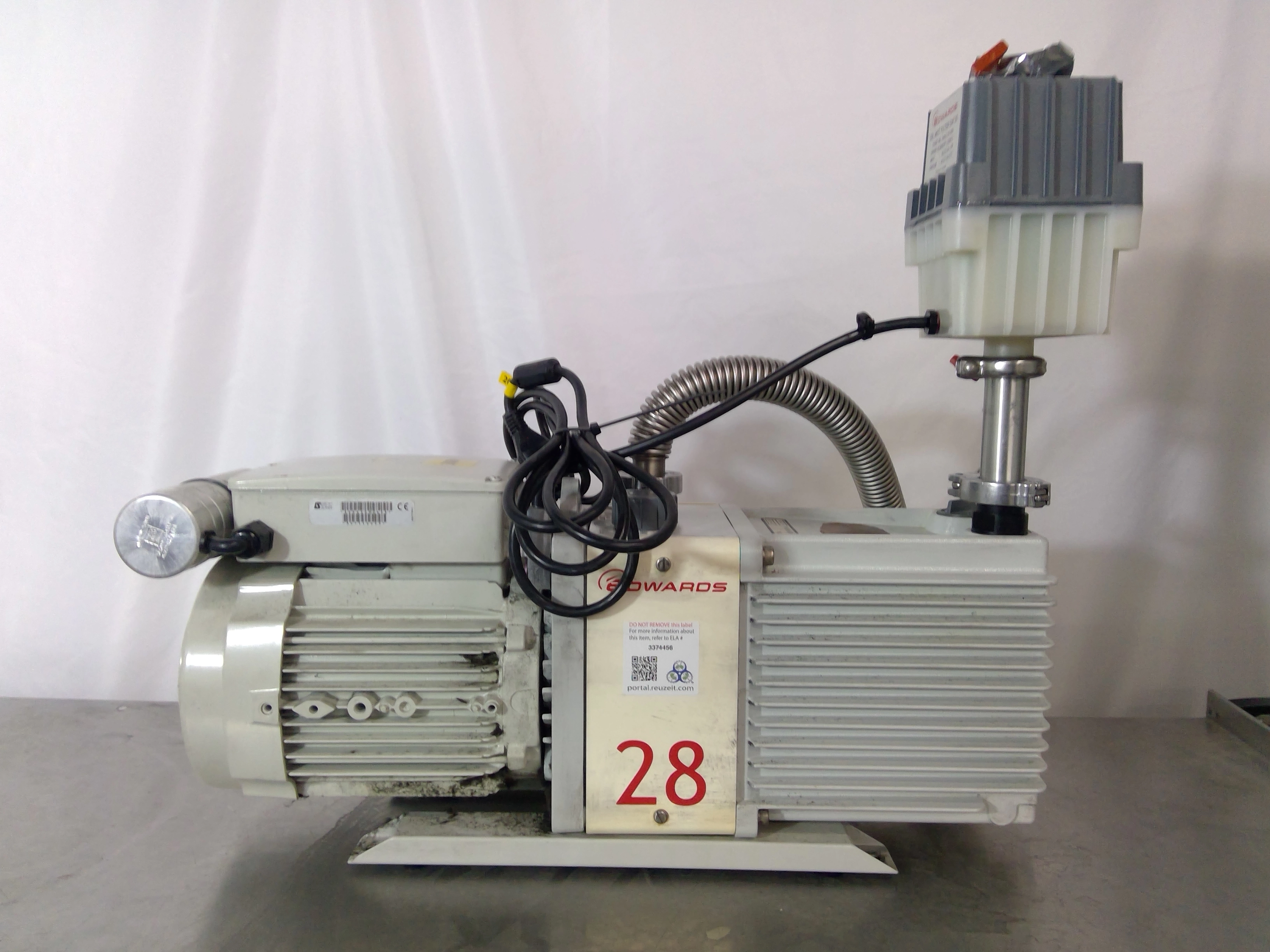 Edwards E2M28 Rotary Vane Vacuum Pump - BB3374456