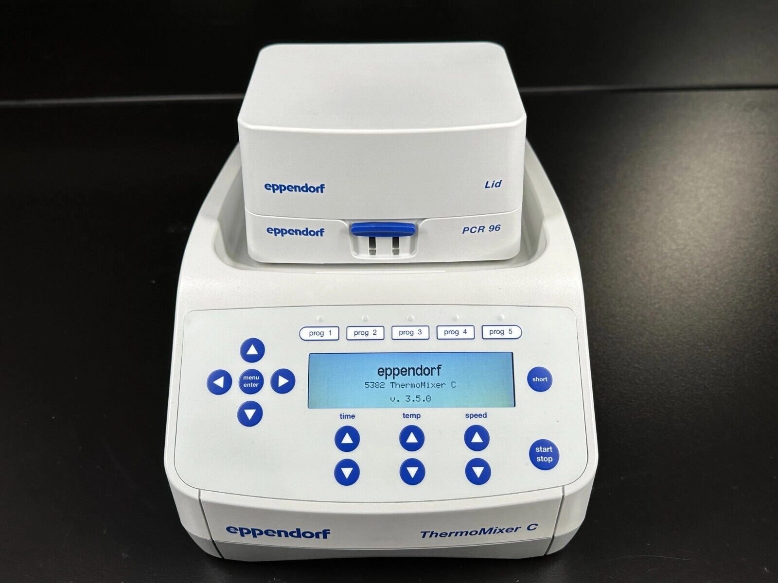 Eppendorf 5383 5382 ThermoMixer C with PCR 96 Ther
